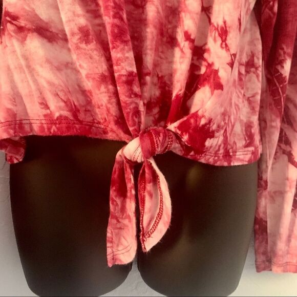 SELF❤️E tie-dye tie front top Size XL - Picture 4 of 9